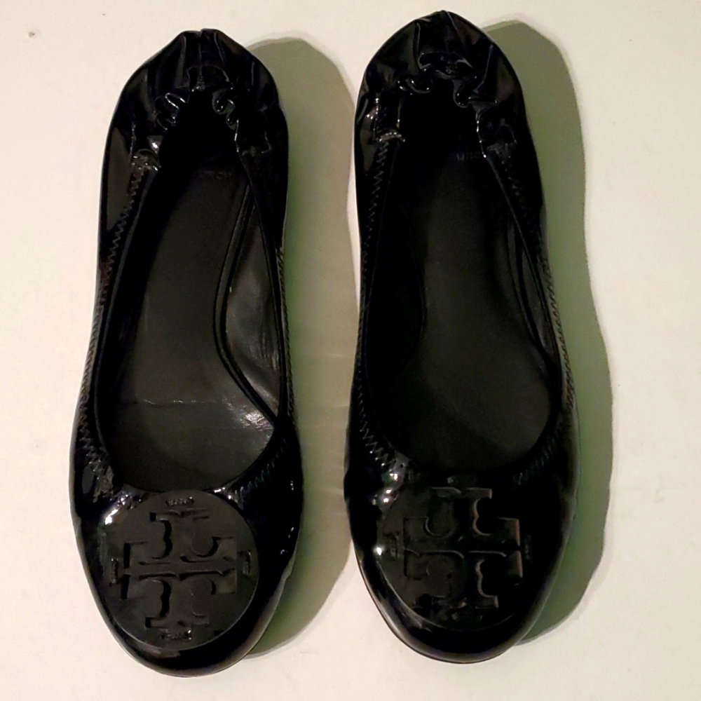 Tory Burch women's 8 black shiny flat shoes